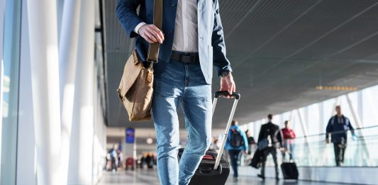 Ryanair cobrará más por llevar equipaje de mano ryanair sube el precio del equipaje de mano